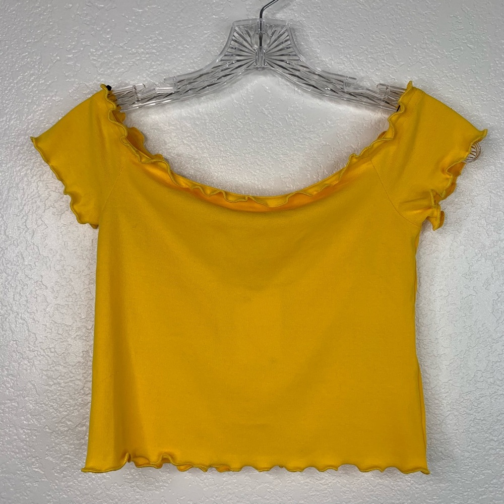 NWT H&M divided yellow off shoulder crop top - Picture 2 of 7